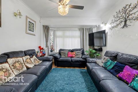 3 bedroom terraced house for sale, Grosvenor Road, Dagenham