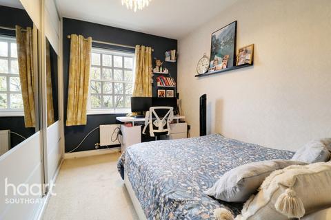 undefined, Donovan Place, London