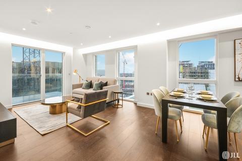 2 bedroom apartment to rent, Lexington Gardens Nine Elms SW11
