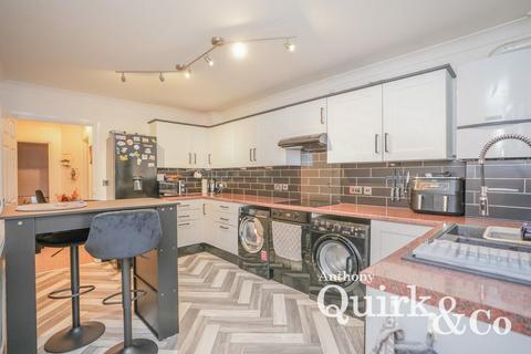 4 bedroom detached house for sale, Birch Close, Canvey Island, SS8