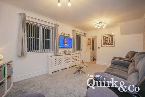 4 bedroom detached house for sale, Birch Close, Canvey Island, SS8