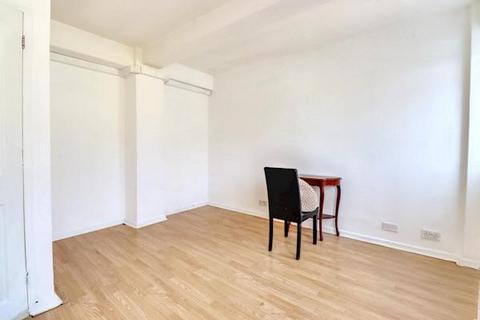 2 bedroom flat to rent, John Aird Court, London W2