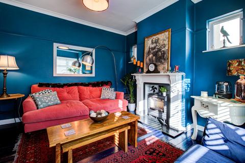 4 bedroom semi-detached house for sale, Leigham Court Drive, Leigh-on-sea, SS9