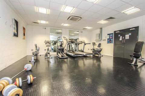 2 bedroom flat to rent, Lockhart Road, Hertfordshire WD17