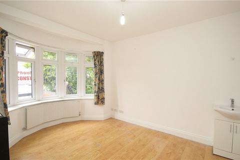 undefined, Uxbridge Road, Southall, UB1