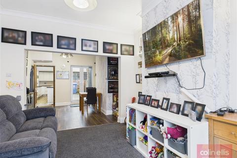 2 bedroom terraced house for sale, Spring Bank, Scarborough