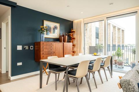 2 bedroom flat to rent, Jubilee Walk, London WC1X