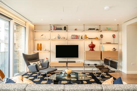 2 bedroom flat to rent, Jubilee Walk, London WC1X