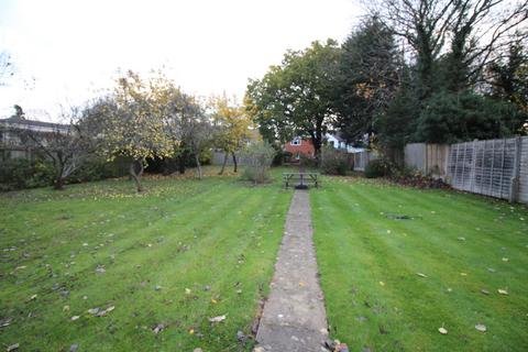 4 bedroom semi-detached house to rent, Stratford Road, Shirley, Solihull, B90