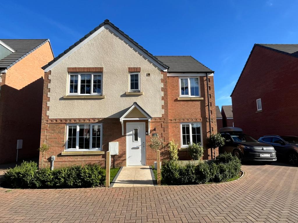 Everdon drive