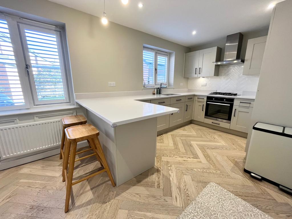 Everdon drive