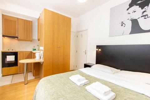 undefined, North Gower Street, Euston, London, NW1