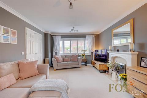 undefined, Hawthorn Rise, Droitwich WR9