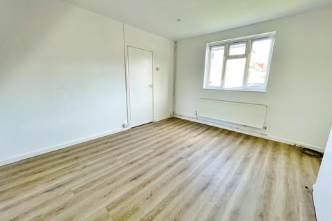 undefined, East Road, Chadwell Heath, RM6