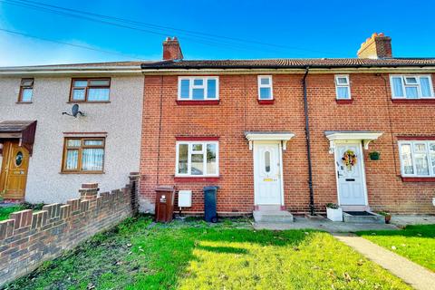 3 bedroom terraced house to rent, East Road, Chadwell Heath, RM6