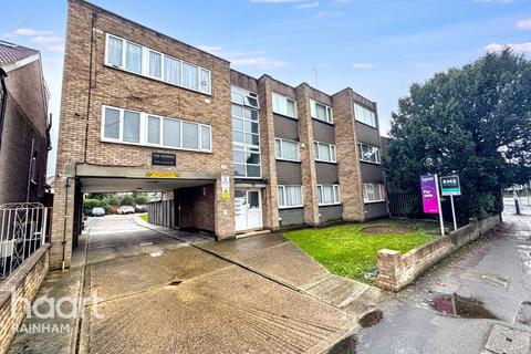 Upminster Road North, Rainham, RM13 9JL