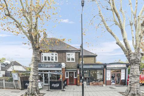 undefined, Vera Avenue, Grange Park, N21