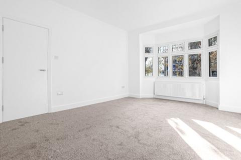 2 bedroom maisonette to rent, Vera Avenue, Grange Park, N21