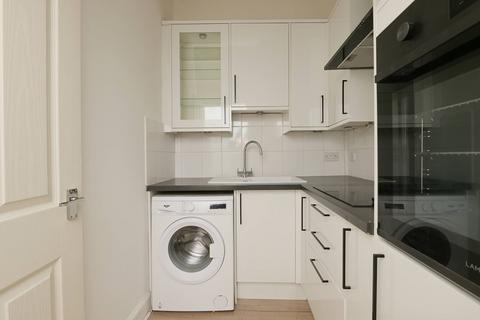 undefined, 3B Newbigging, Musselburgh, EH21 7AJ