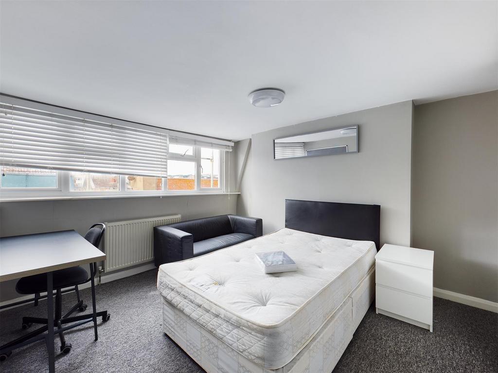 CAM00771 P1-PR0099-STILL02.jpg