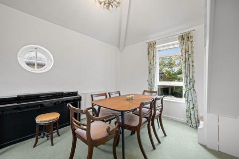 2 bedroom flat to rent, Streetfield Mews, Blackheath, SE3