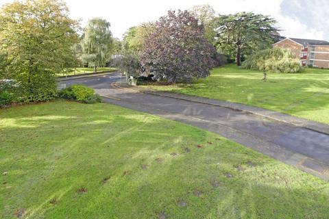 undefined, Woodington Close London SE9