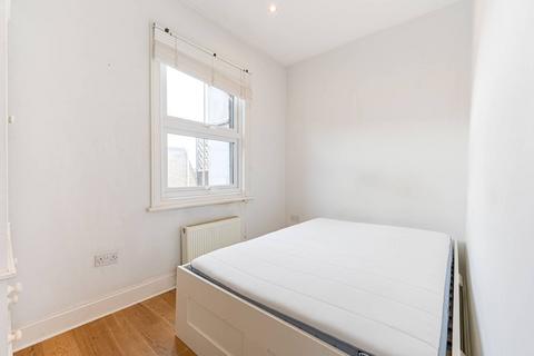 3 bedroom flat to rent, Munster Road, Munster Village, London, SW6