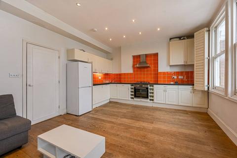 3 bedroom flat to rent, Munster Road, Munster Village, London, SW6