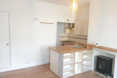 1 bedroom terraced house to rent, Park Place East, Lightcliffe, Halifax
