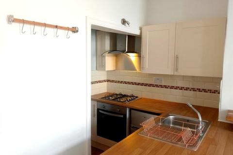 1 bedroom terraced house to rent, Park Place East, Lightcliffe, Halifax