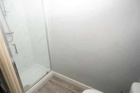 1 bedroom terraced house to rent, Park Place East, Lightcliffe, Halifax
