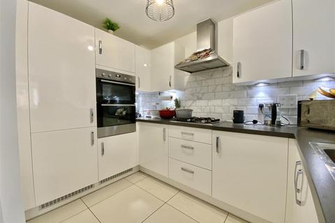 undefined, Cicero Crescent, Fairfields, Milton Keynes