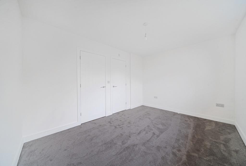 1381376-3-691705c...