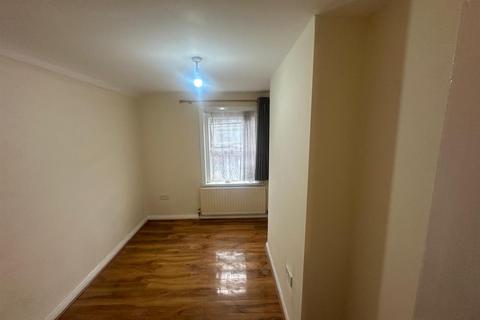 undefined, Upton Road, Hounslow