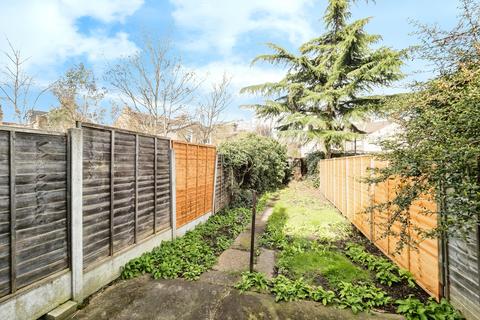 undefined, Chestnut Avenue, London, E7
