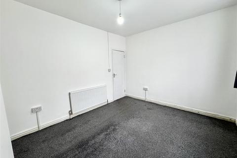 3 bedroom terraced house to rent, Tavistock Road, Stratford
