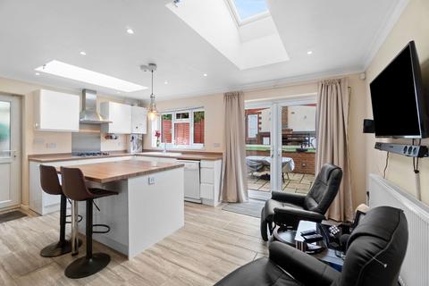 undefined, Brighton Road, Tadworth KT20