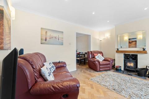 undefined, Brighton Road, Tadworth KT20
