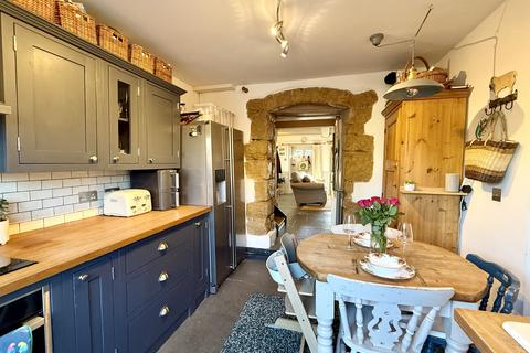 2 bedroom cottage for sale, Front Street, Ilmington CV36