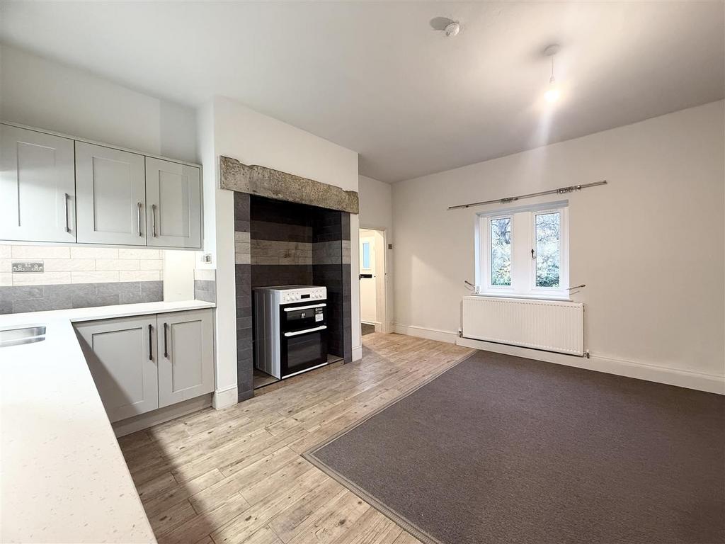 Dining kitchen