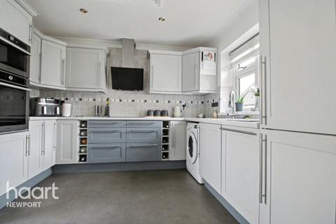 3 bedroom detached bungalow for sale, Bassaleg Road, Newport