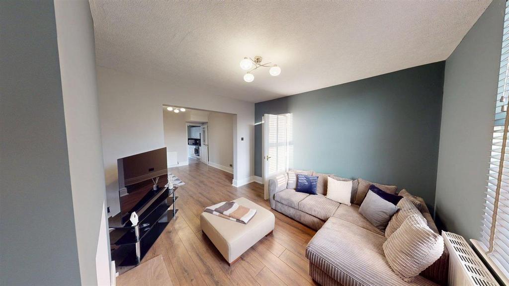 Lounge to Dining
