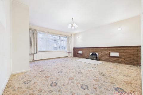 3 bedroom semi-detached house for sale, Maxwell Close, Gresford, Wrexham