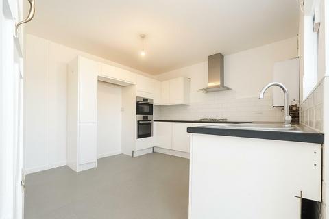 undefined, 2 Bedroom Flat To Let - HP11