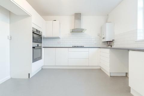 undefined, 2 Bedroom Flat To Let - HP11