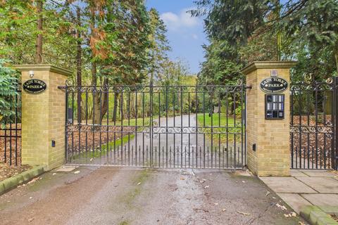 2 bedroom apartment for sale, Seven Hills Road, Iver, Buckinghamshire, SL0