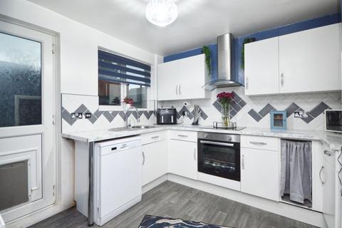 2 bedroom end of terrace house for sale, Totshill Drive, Bristol