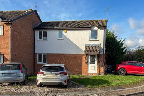 2 bedroom terraced house to rent, Cheviot Road, Leicester, LE2