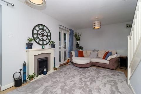 2 bedroom terraced house to rent, Cheviot Road, Leicester, LE2