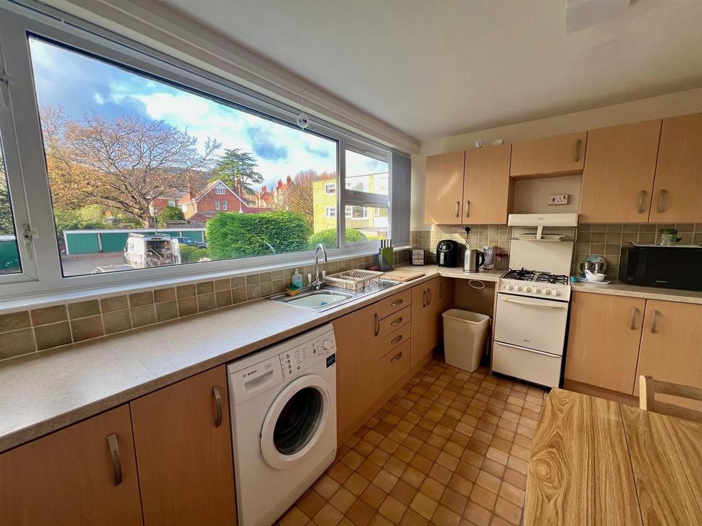 Kitchen.jpg
